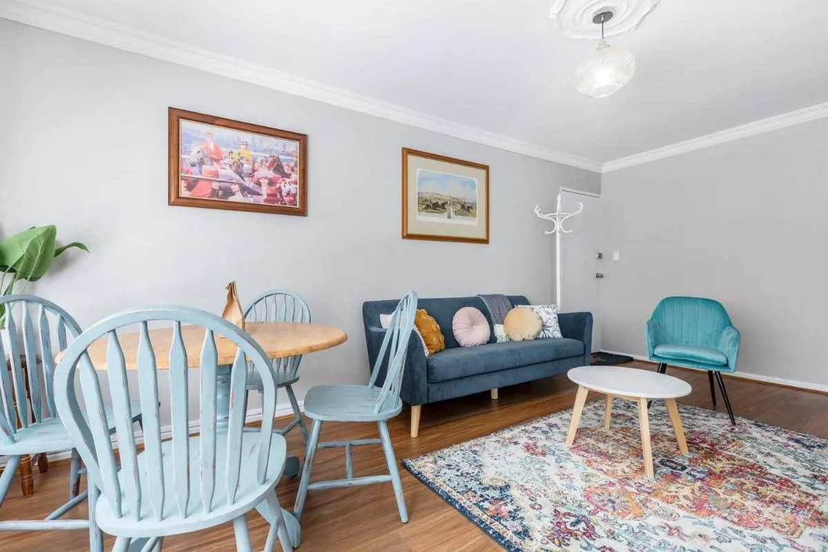 Image 3 of Rosewood Lodge – Cottage Charm off High Street