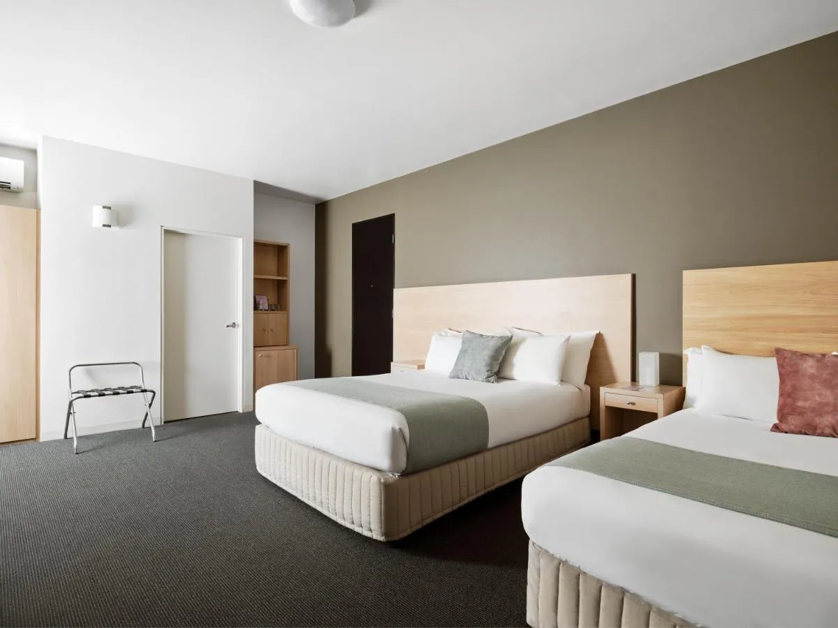 Image 1 of Saint Kilda Beach Hotel – formerly Rydges St Kilda