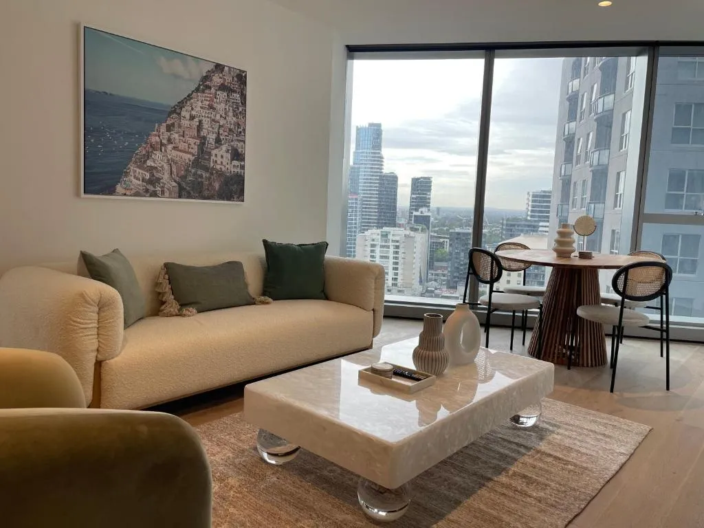 Image of Serenity Stayz – 3 Bedroom Apartment in Melbourne CBD