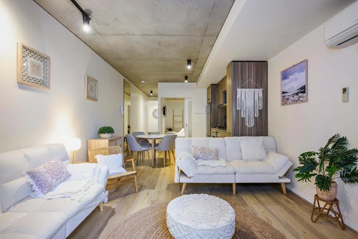 Image of Singers Lane Urban Retreat – Queen VIC Market Home