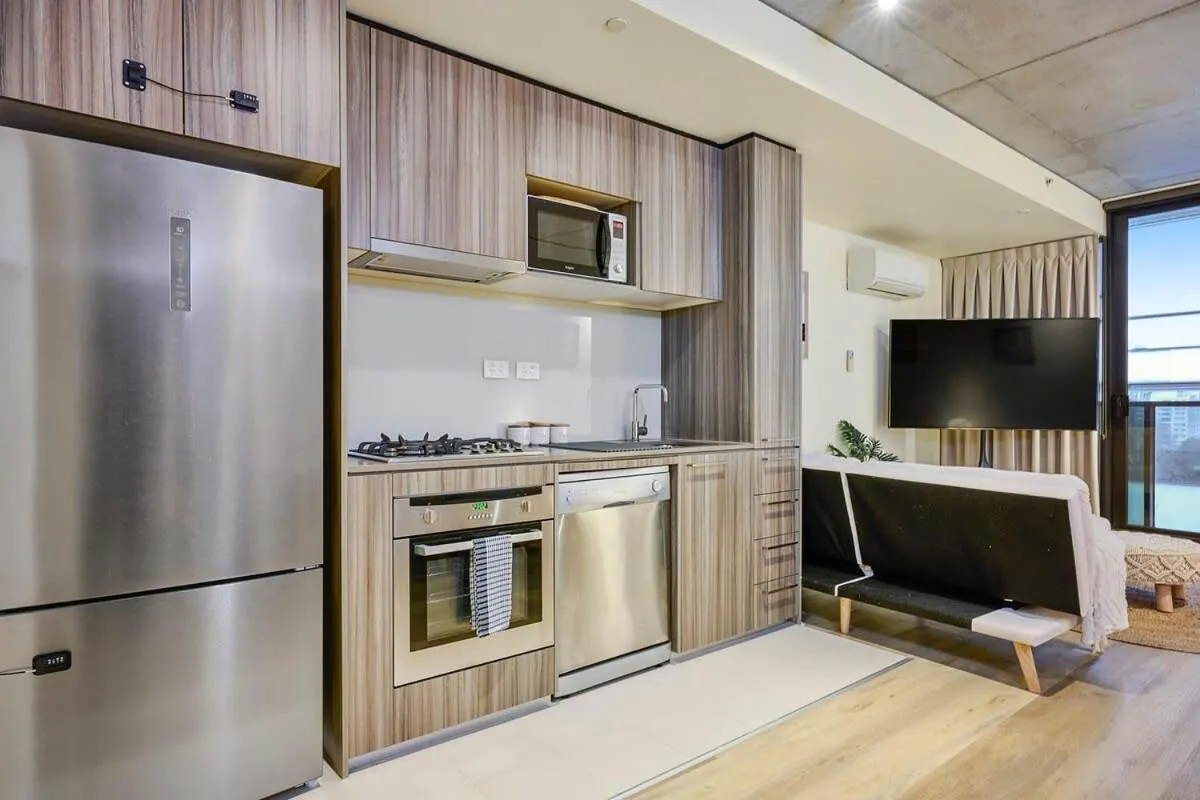 Image 3 of Singers Lane Urban Retreat – Queen VIC Market Home