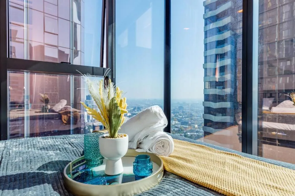 Image 4 of Sky High 180 Panoramic Views-Prime CBD,Pool & Gym