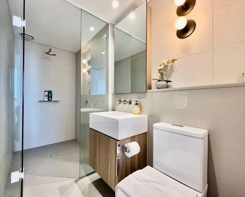 Image 2 of Sky High 2 Bedrooms Apt (1 Queen + 2 Singles)