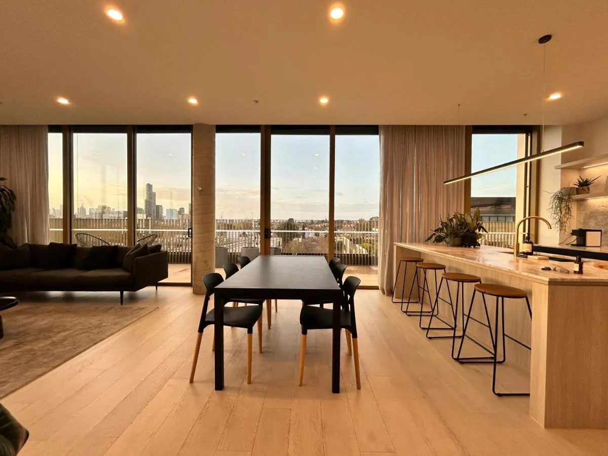 Image 3 of Soho Penthouse – City View with Outdoor Bath