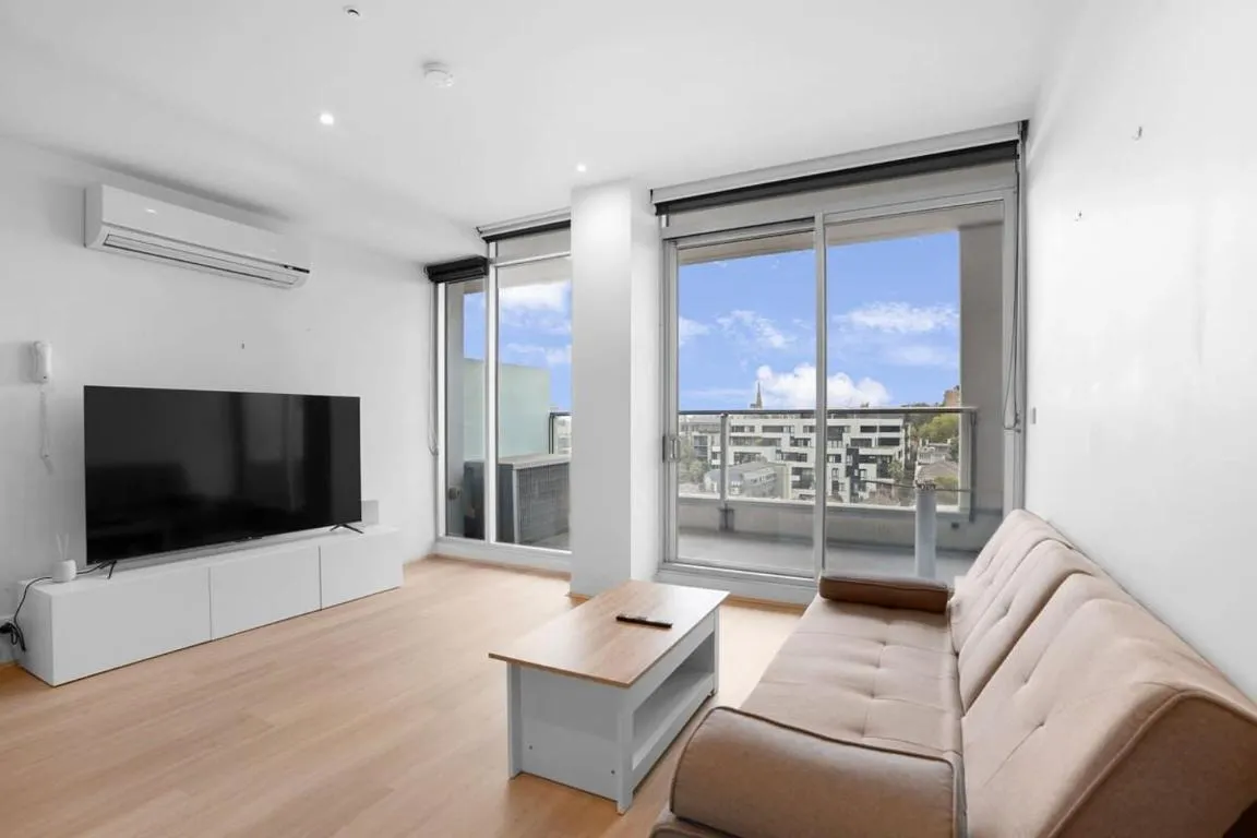 Image of South Yarra Apartment – Stunning one bedroom secure and cozy Apt
