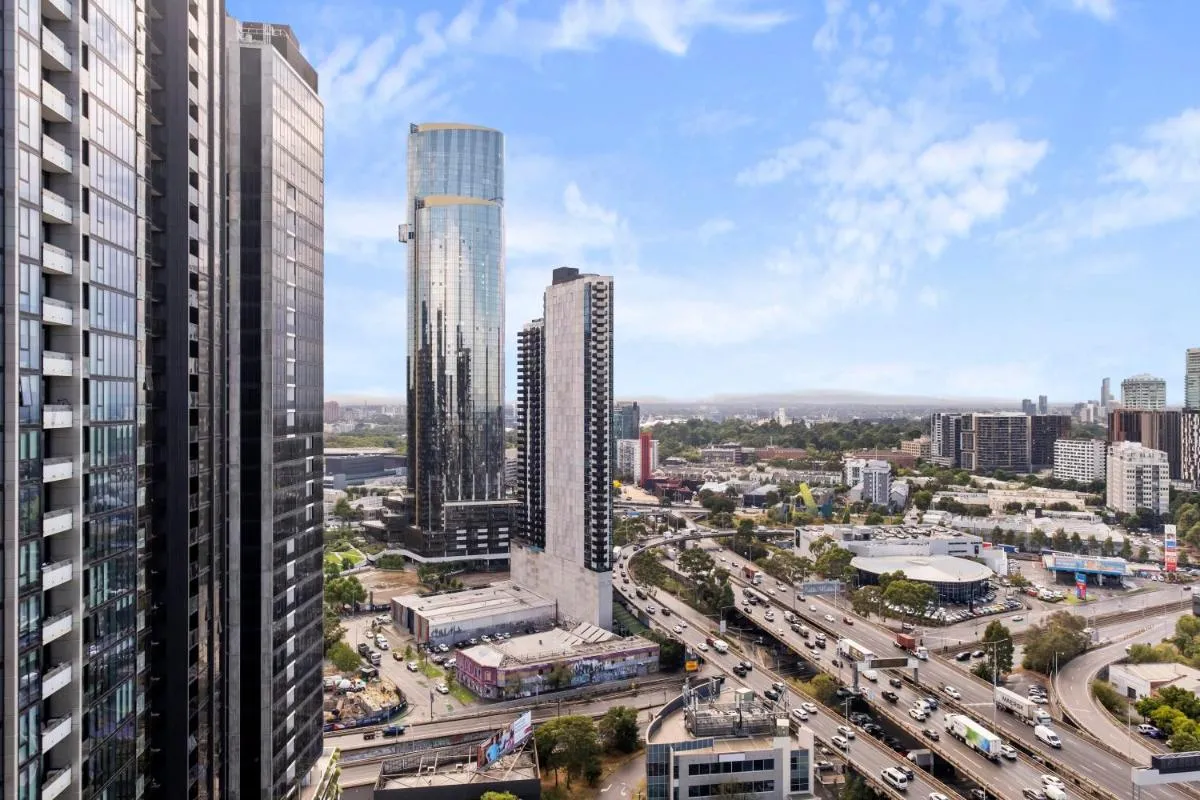 Image 6 of Southbank Apartment with Skyline View: 5-Min Walk to CROWN Casino