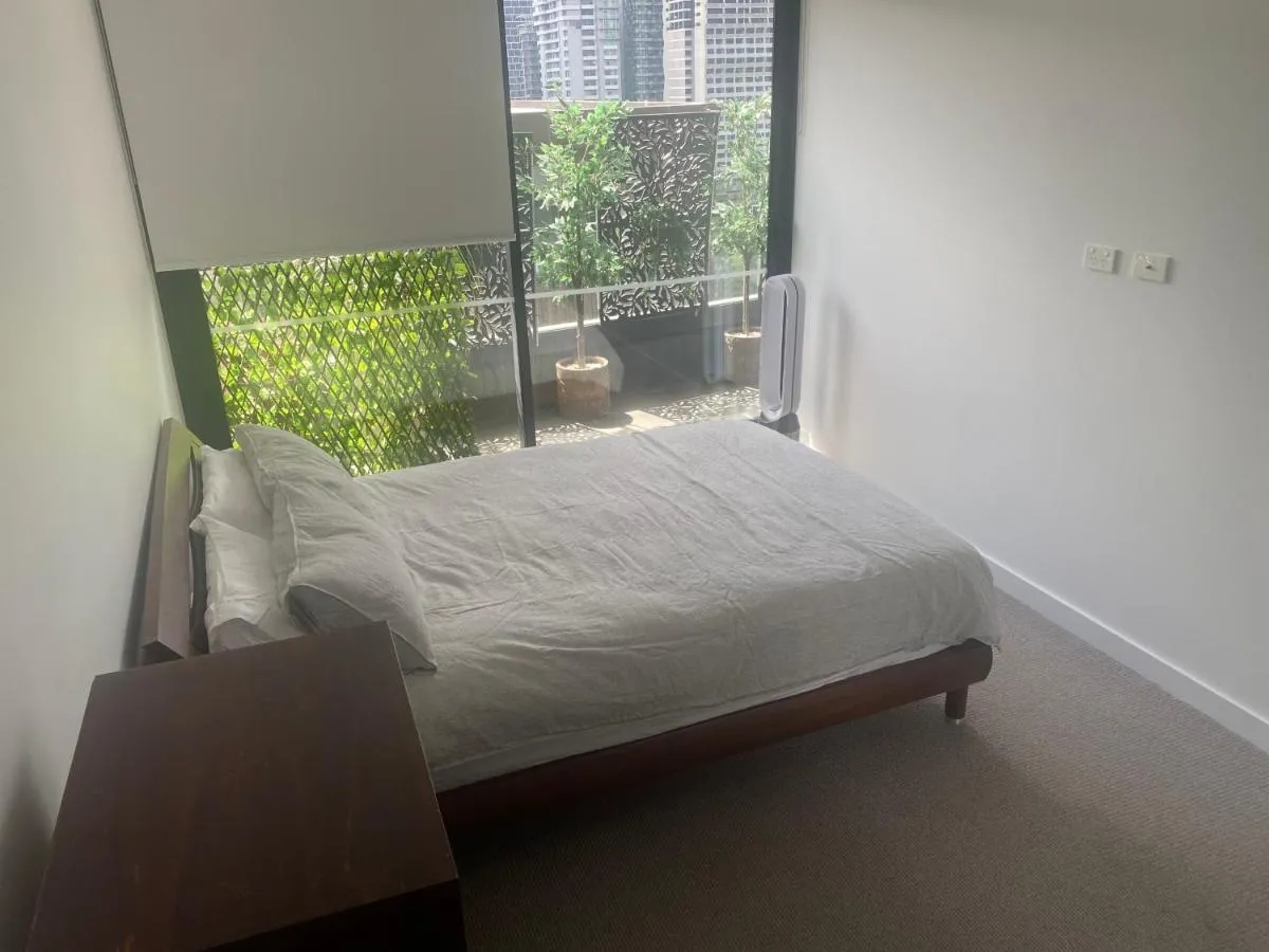 Image 1 of Spacious 2 bed apartment, great location
