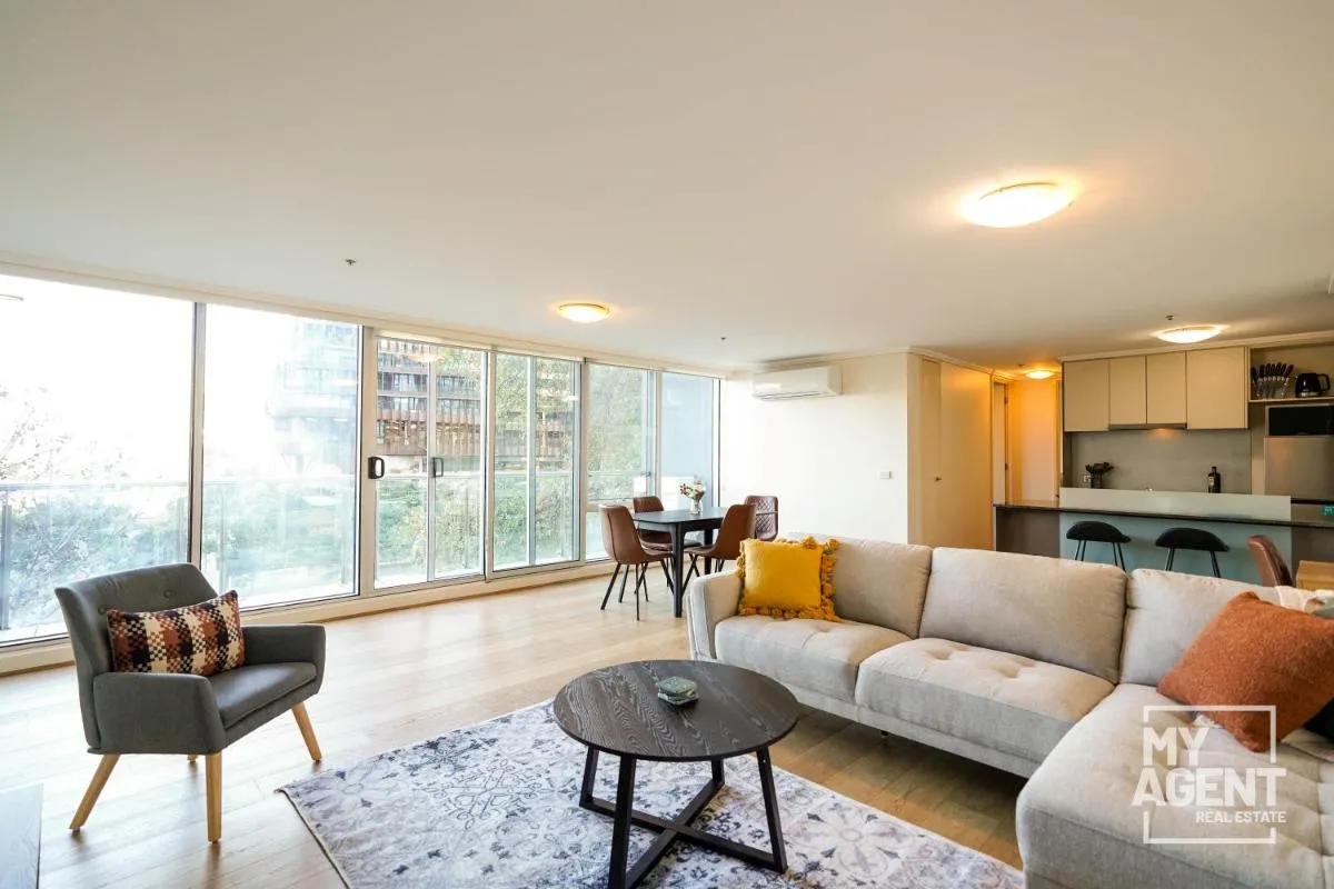 Image 3 of Spacious Apartment in Southbank – Sleeps 6