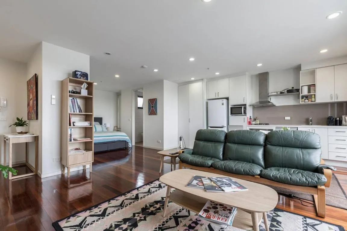 Image of Spacious Studio with Balcony in Eclectic Brunswick