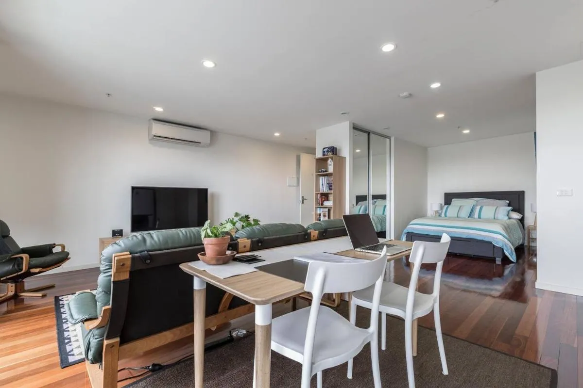 Image 5 of Spacious Studio with Balcony in Eclectic Brunswick