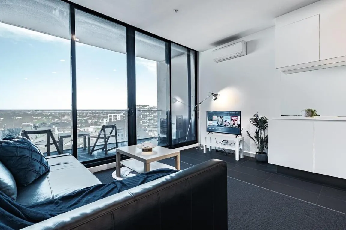 Image of St Kilda 2br2ba Balcony Viewworkstation Park
