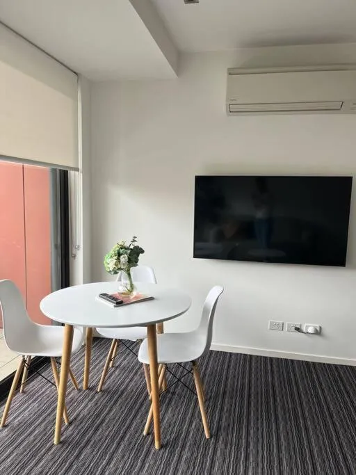 Image 5 of St. Kilda Beach Apartment
