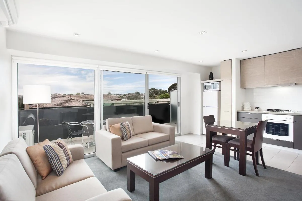 Image 3 of St Kilda Central Apartments