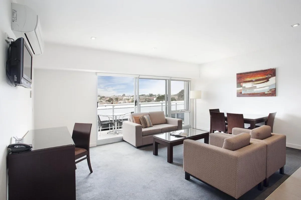 Image 4 of St Kilda Central Apartments