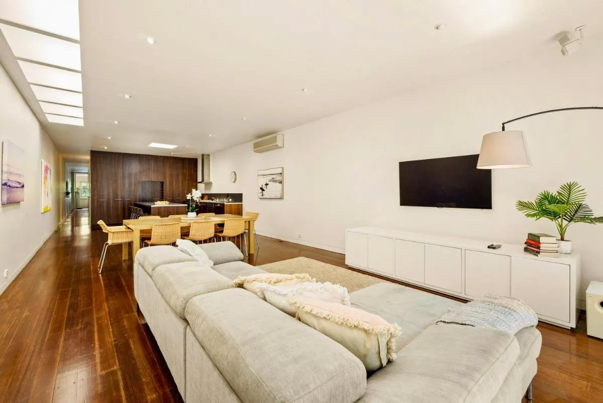 Image 4 of St Kilda Style – Stunning 3 Bedroom House