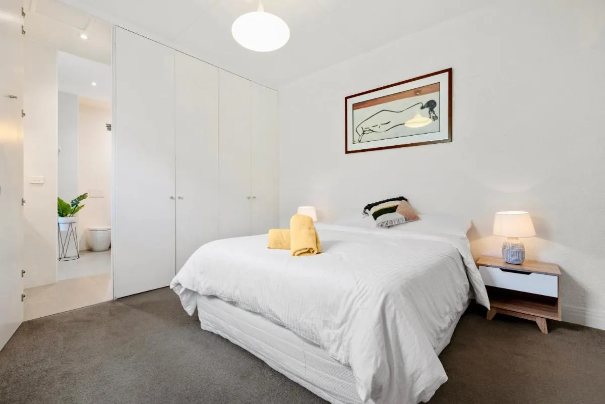Image 1 of St Kilda Style – Stunning 3 Bedroom House
