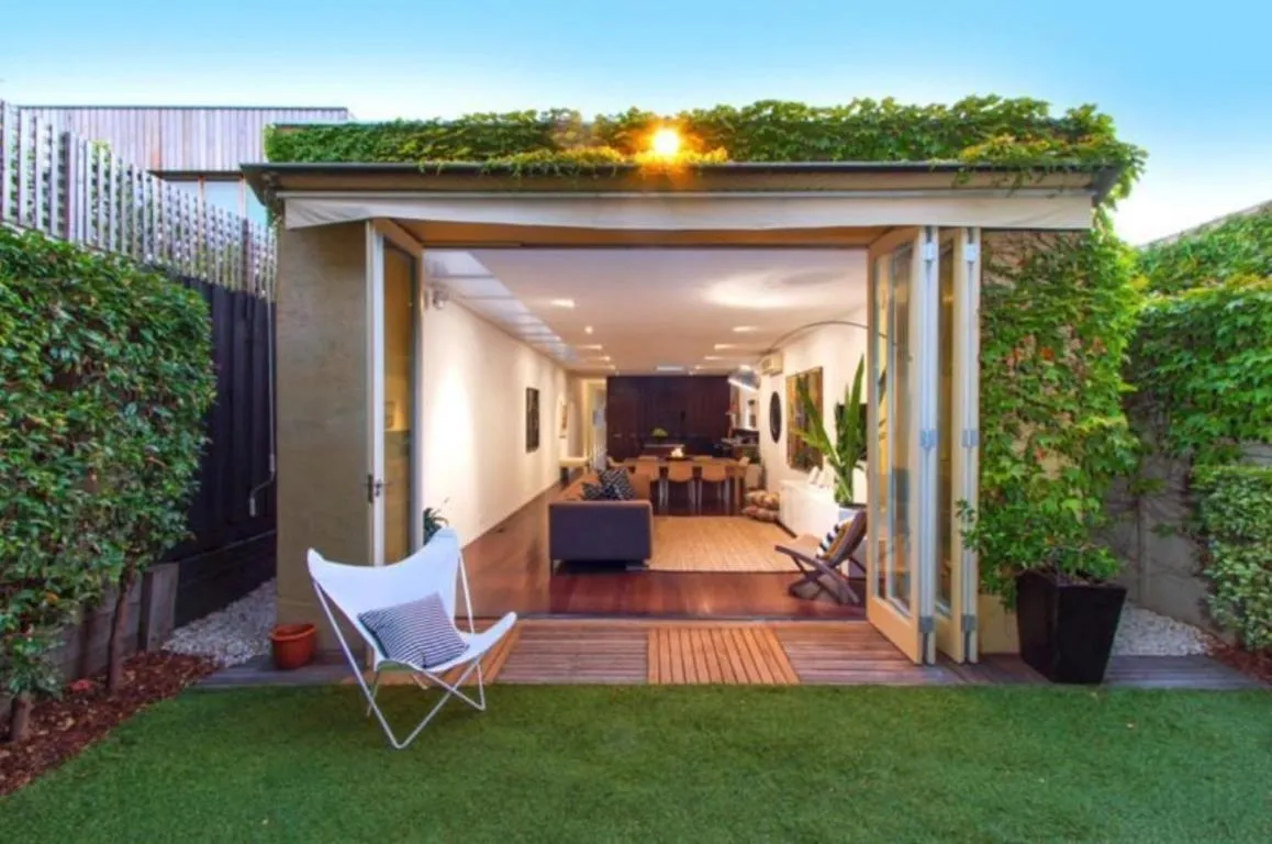 Image of St Kilda Style – Stunning 3 Bedroom House