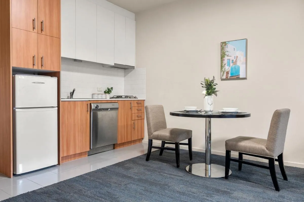 Image 6 of Stylish 1 Bedroom Apartment in Heart of Melbourne CBD