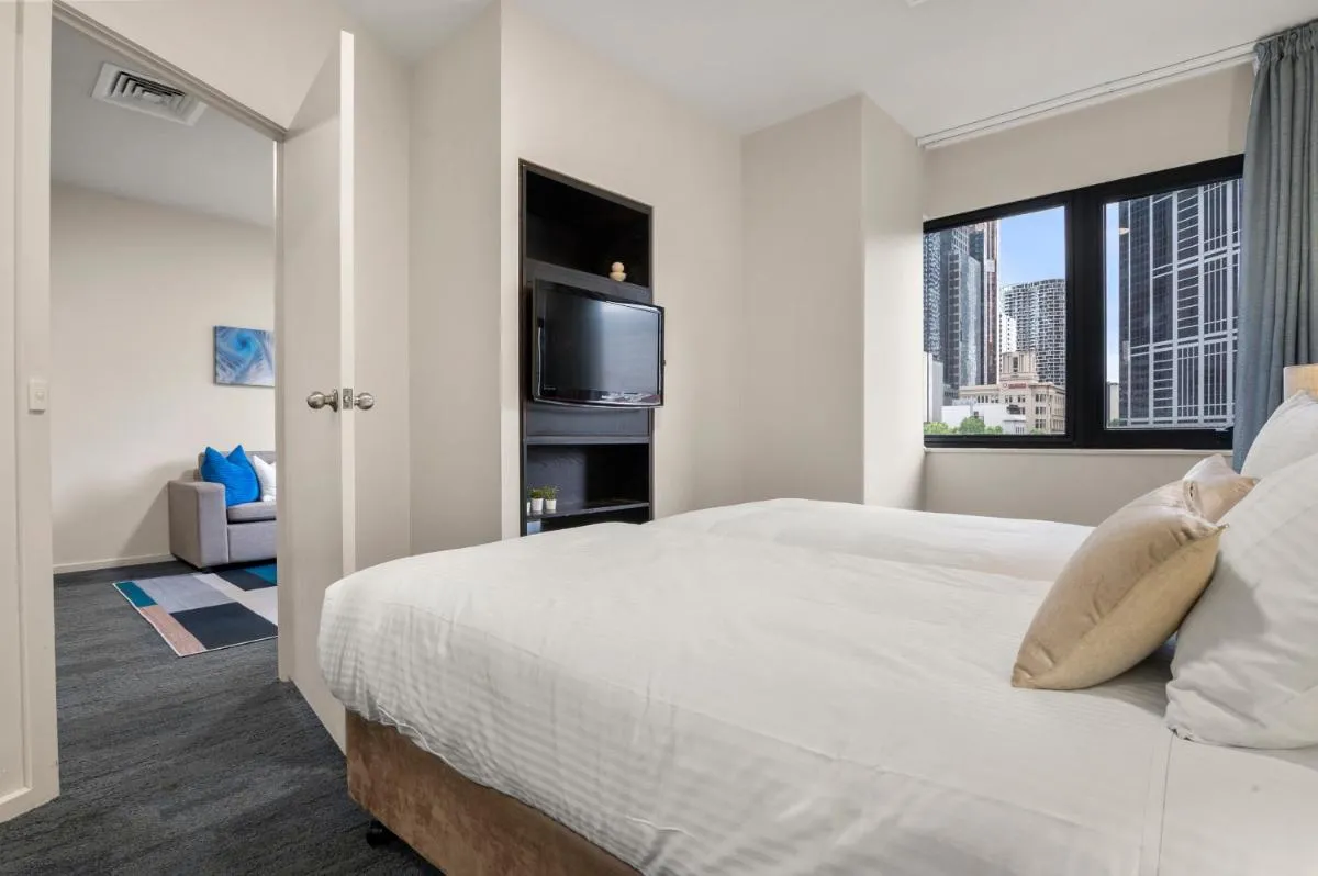 Image 3 of Stylish 1 Bedroom Apartment in Heart of Melbourne CBD
