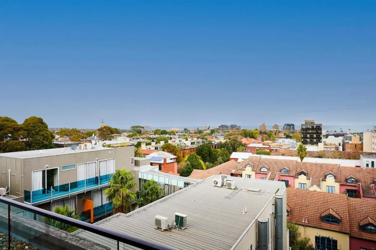 Image 5 of Stylish 2-Bed Apartment with Sea Views and Parking