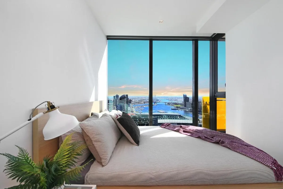 Image 1 of Stylish CBD Apartment with Stunning Harbour Views