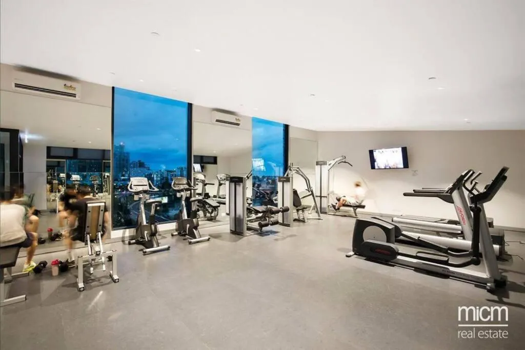 Image 5 of Stylish Southbank apartment Plus Free Parking for 2 Cars