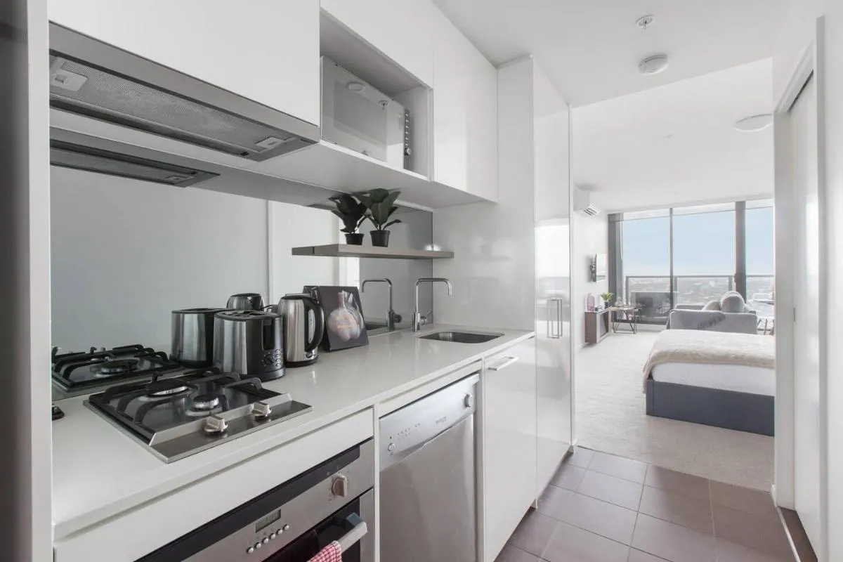Image 3 of Stylish Studio on 28th Floor with Panoramic Views