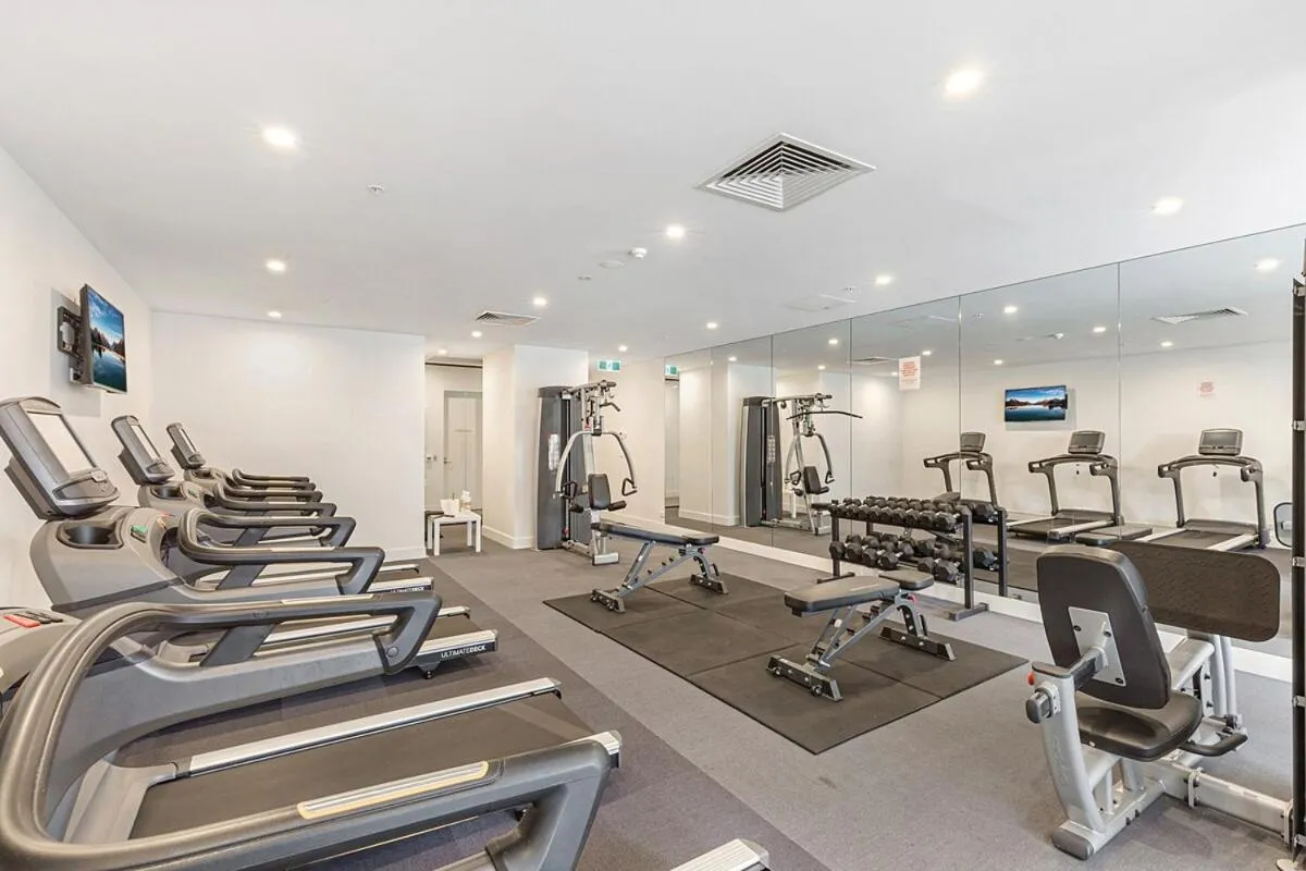 Image 5 of Sunshine CBD Apt with Stunning Views plus Pool