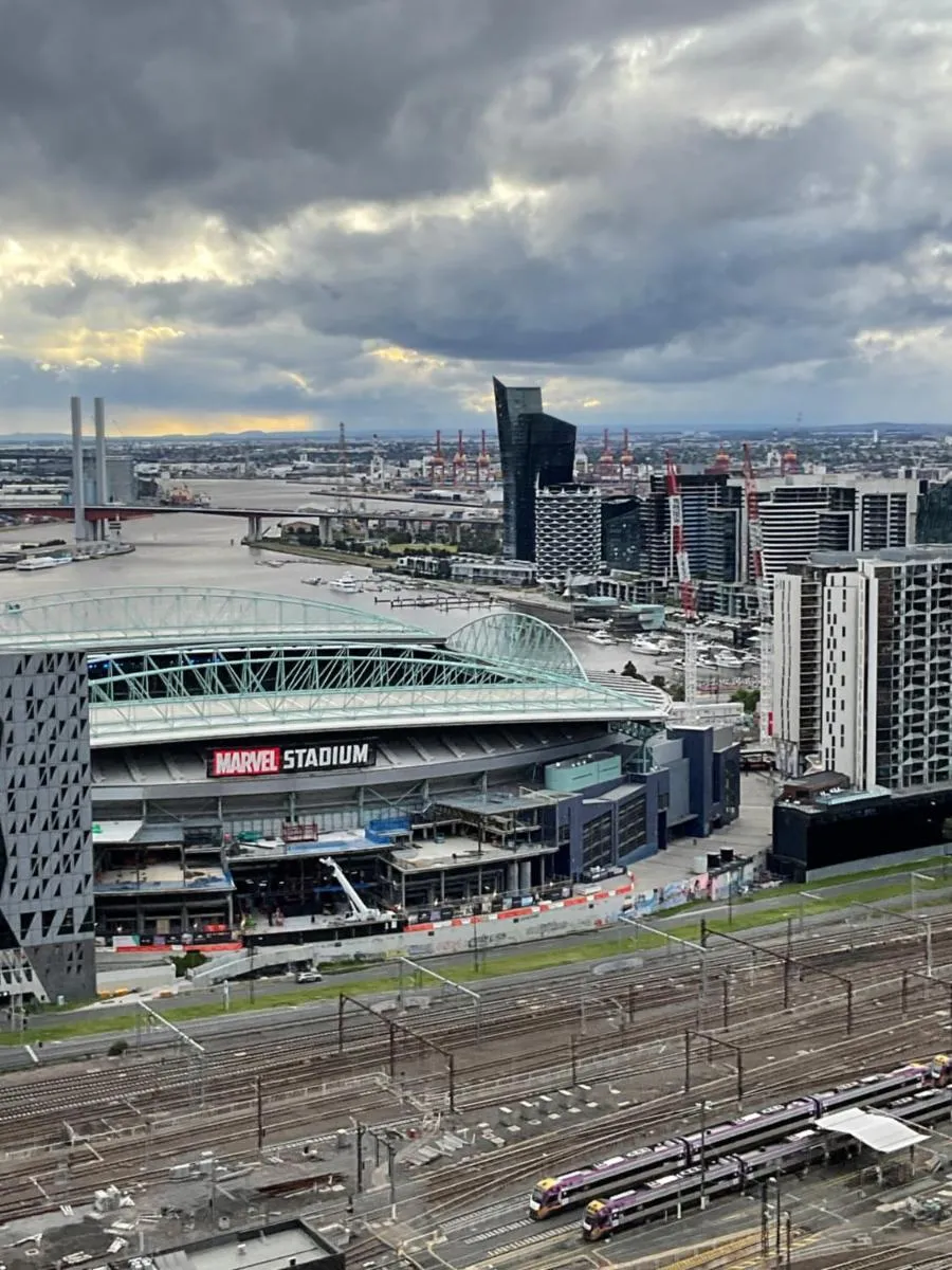 Image 6 of Super Luxury 2 bedroom Apt Well Furnished with Marvellous Views Convenient Location 1 Free Parking