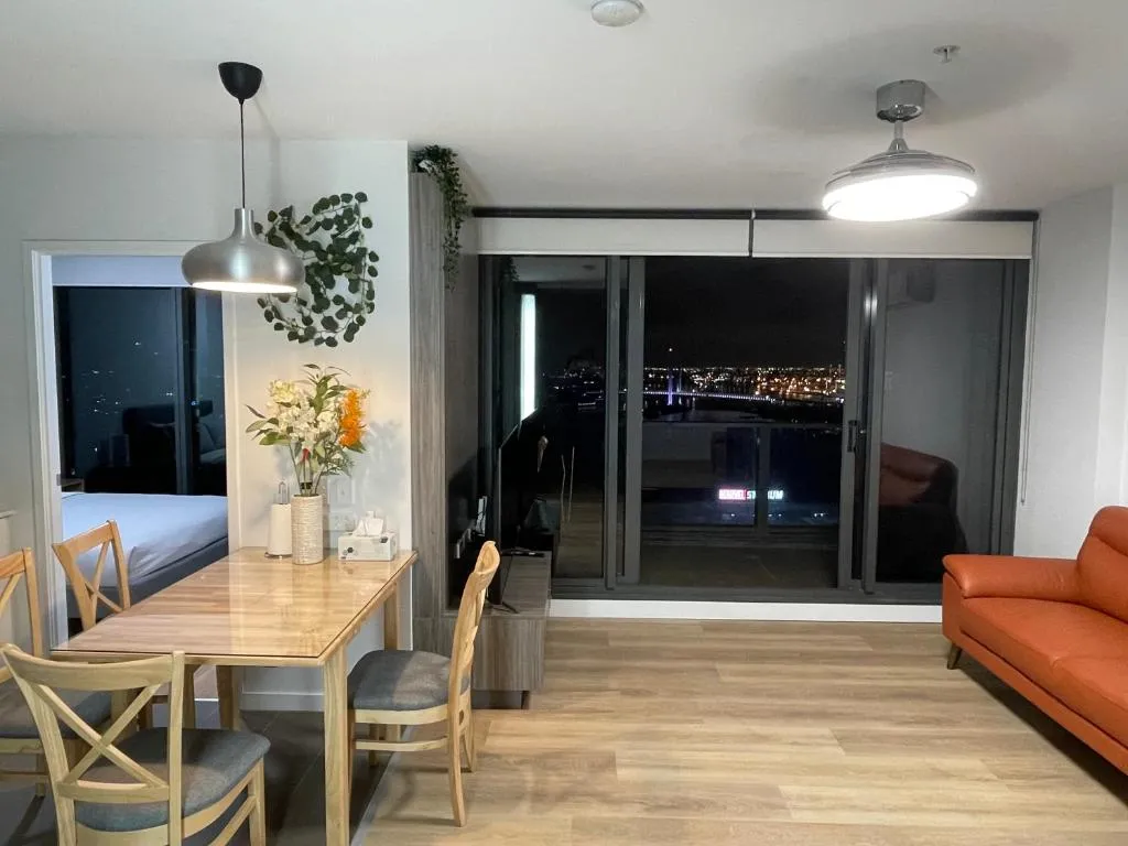 Image of Super Luxury 2 bedroom Apt Well Furnished with Marvellous Views Convenient Location 1 Free Parking