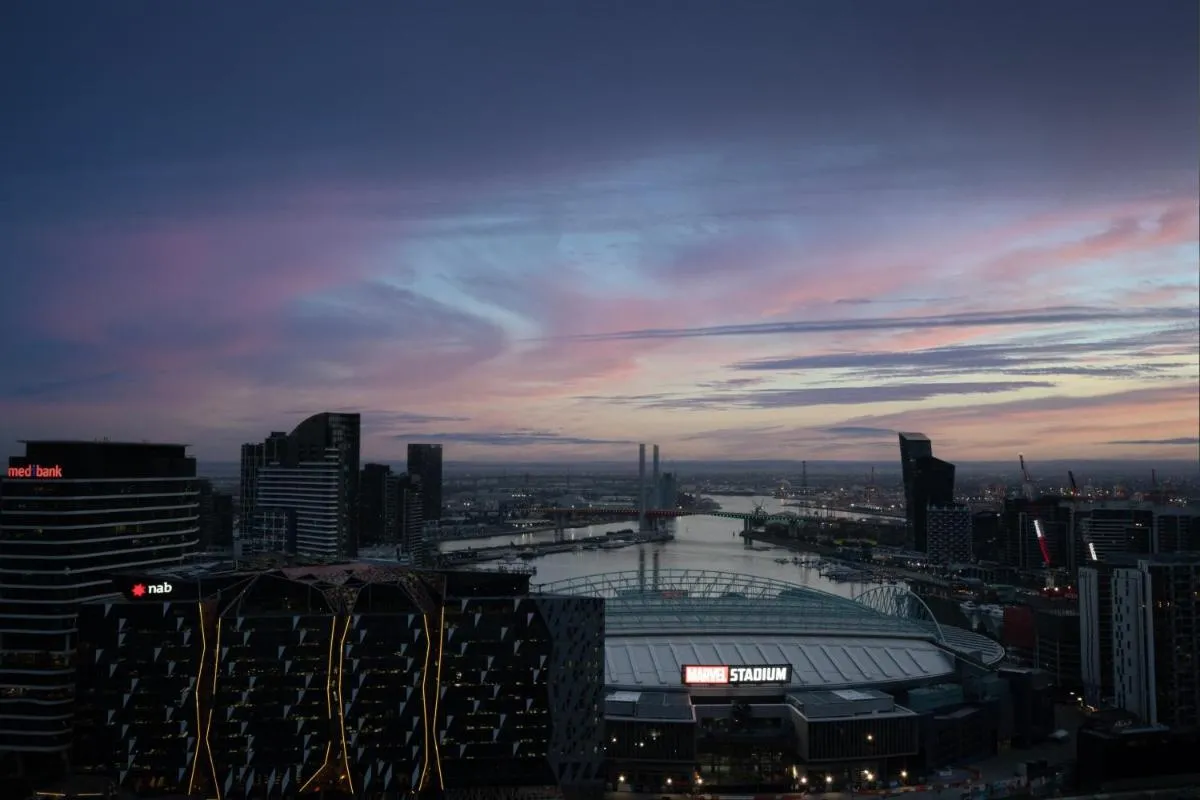 Image 5 of Super Luxury 2 bedroom Apt Well Furnished with Marvellous Views Convenient Location 1 Free Parking