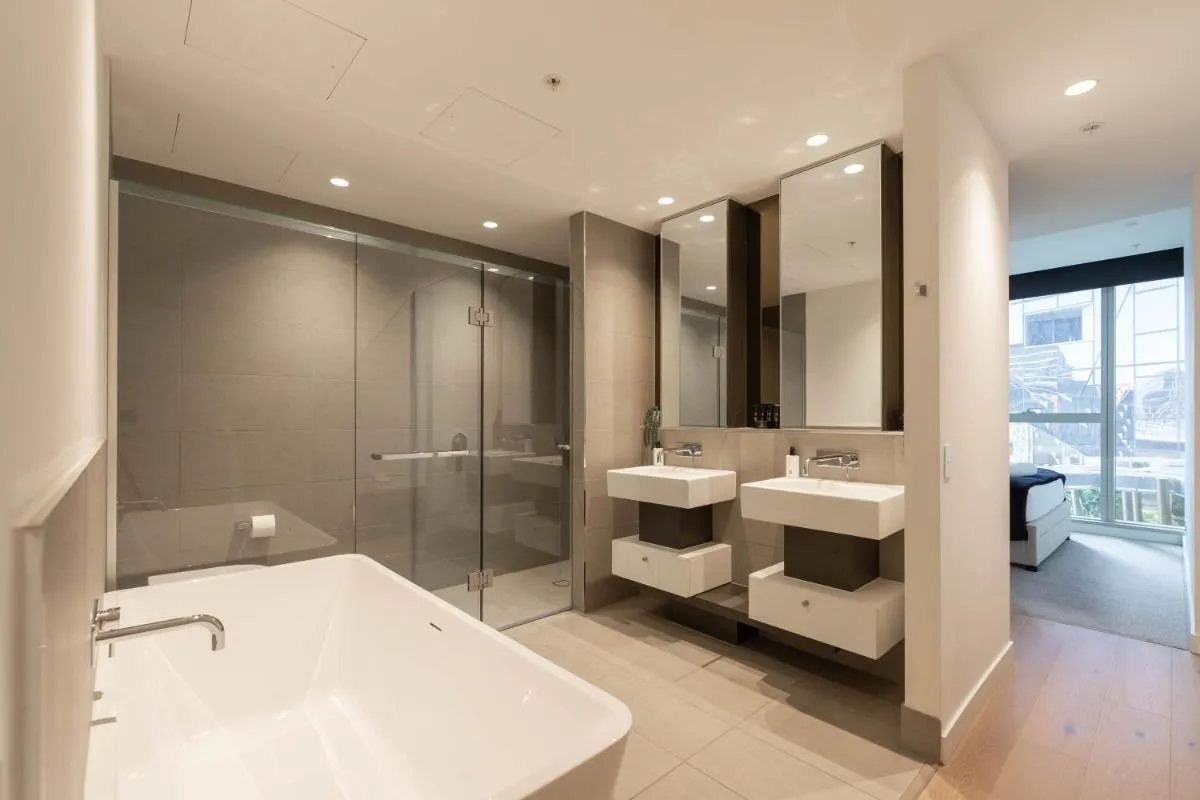 Image 2 of Supreme Sub-Penthouse 3 Bedroom Apartment in Melbourne CBD