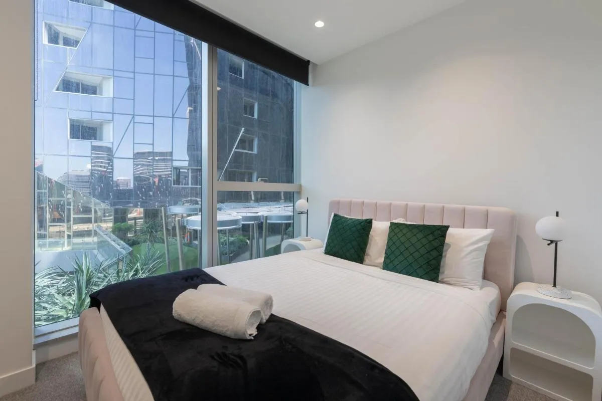 Image 1 of Supreme Sub-Penthouse 3 Bedroom Apartment in Melbourne CBD