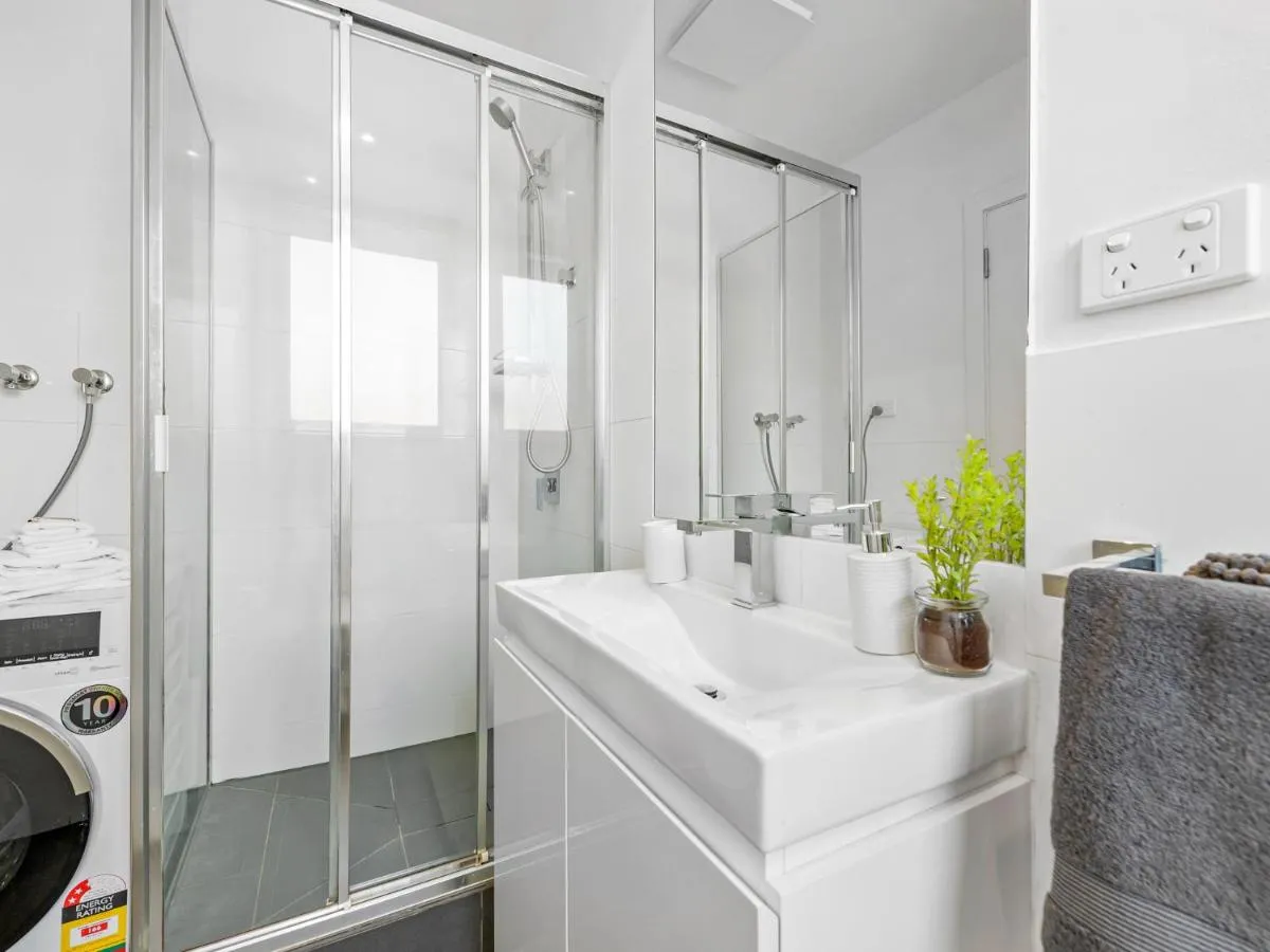Image 6 of Sweet Darling by Ready Set Stay- South Yarra