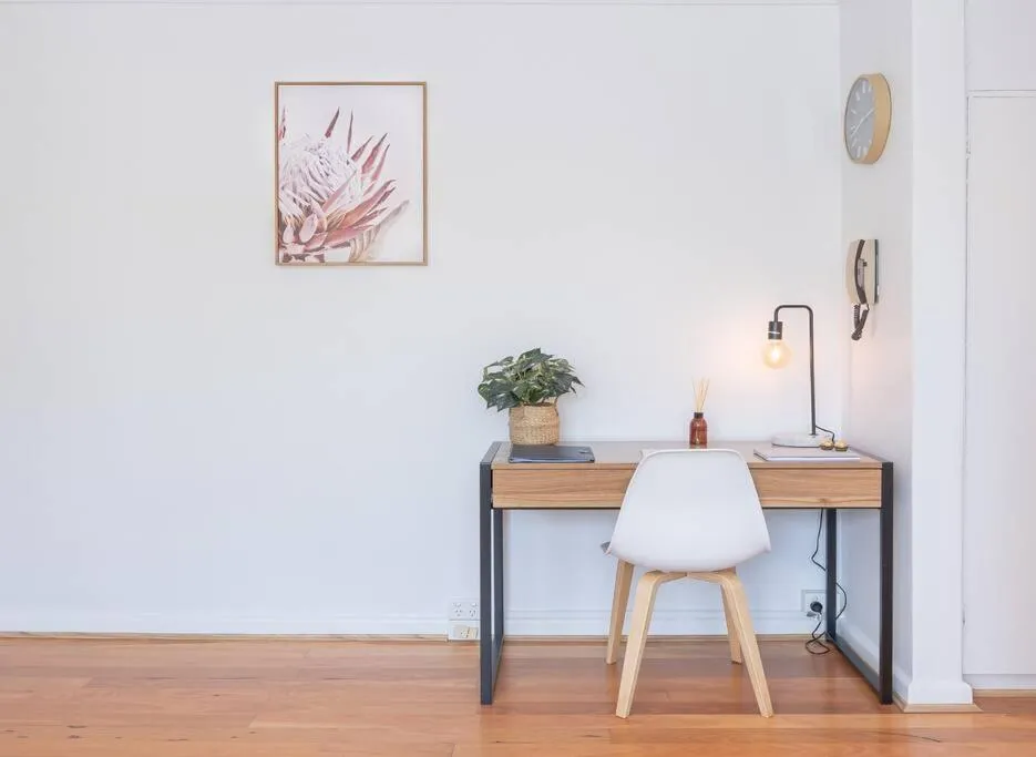 Image 1 of The Bright Gem on Grosvenor
