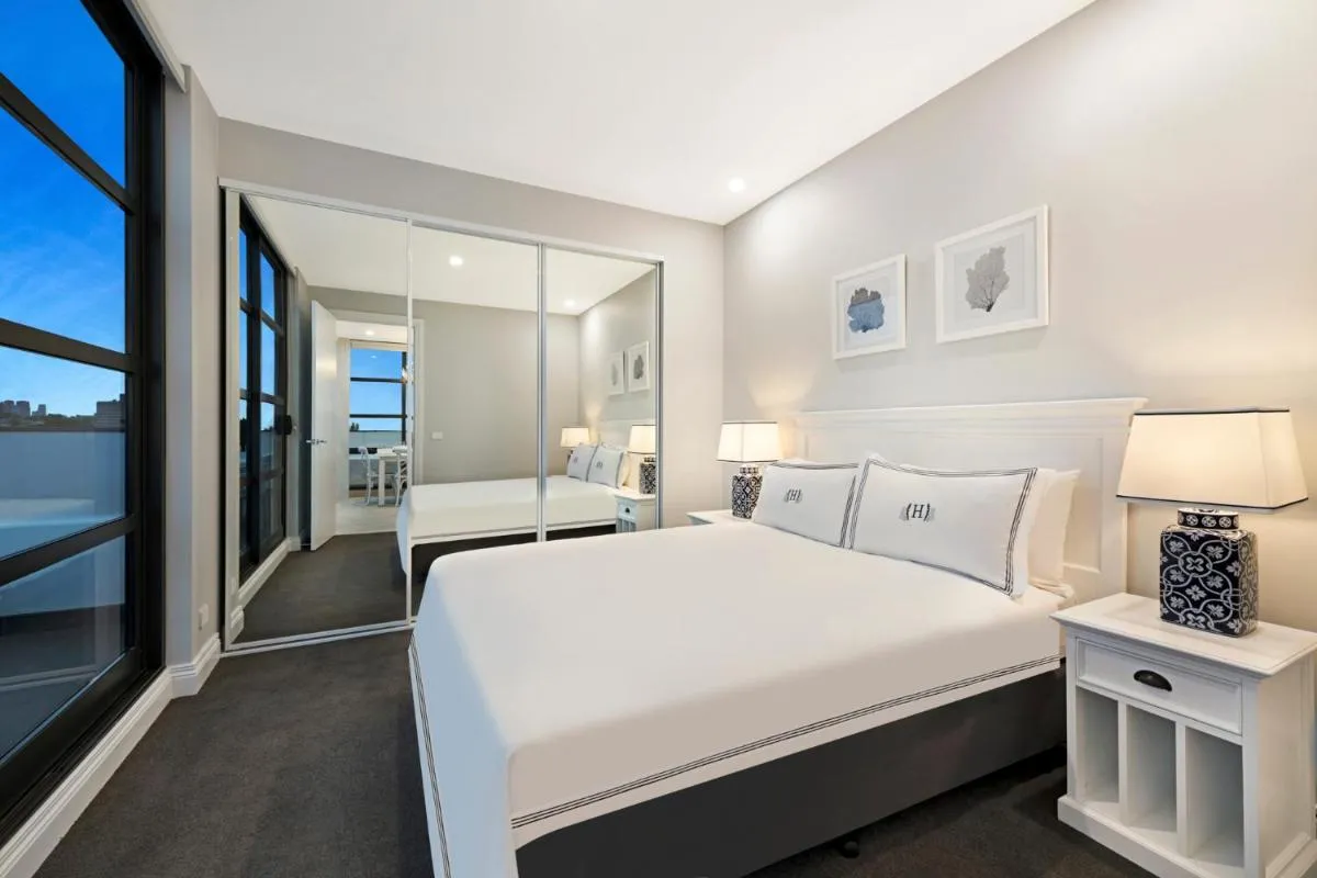 Image 1 of The Hamptons Apartments – St Kilda
