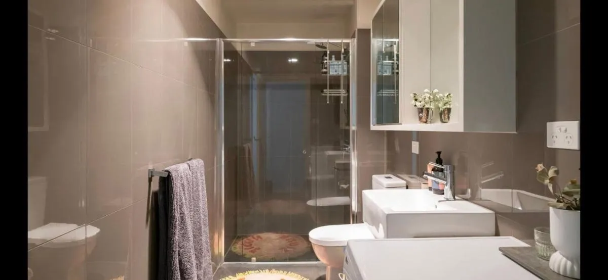 Image 2 of The Pas.Coe – A Stylish 1 bedroom unit with free parking.
