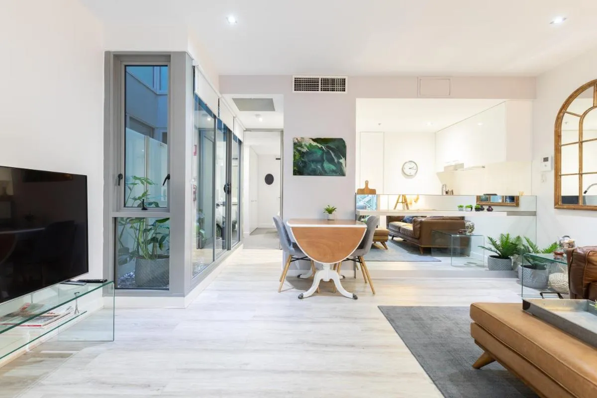 Image 4 of The Port Melbourne Experience