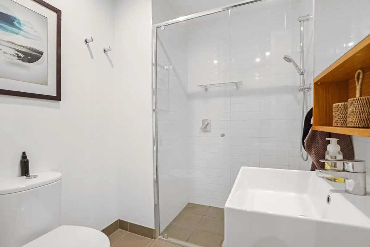 Image 2 of The Richmond – Bright 1BR Oasis w parking