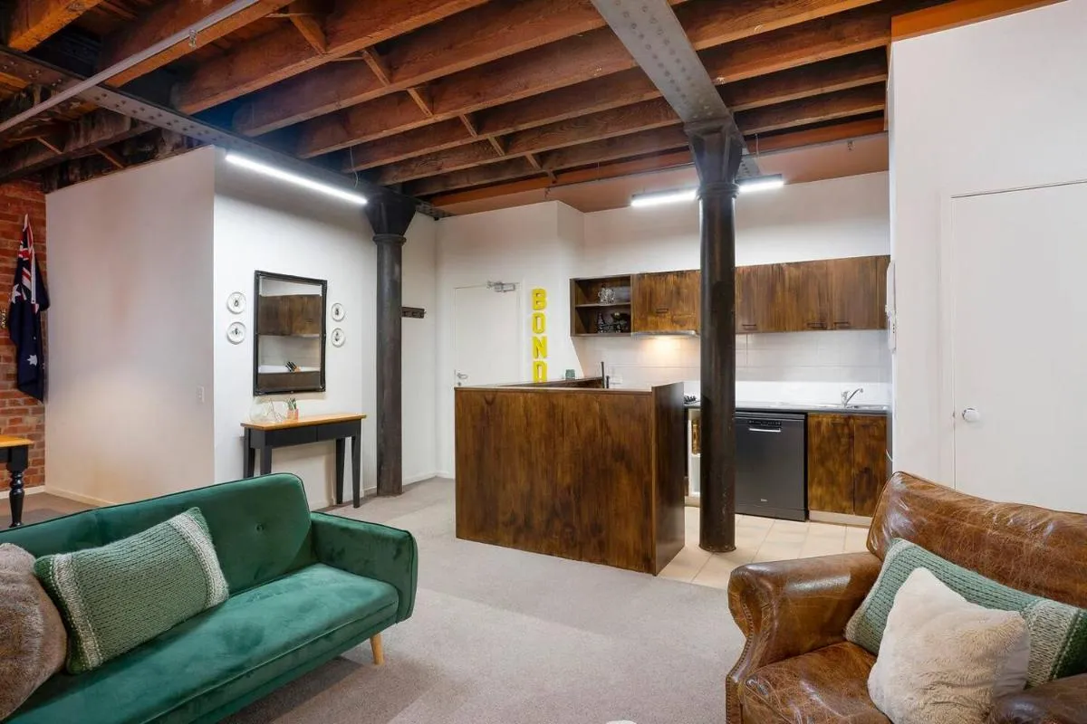 Image 4 of ‘The York’ Industrial Warehouse Chic on the Yarra