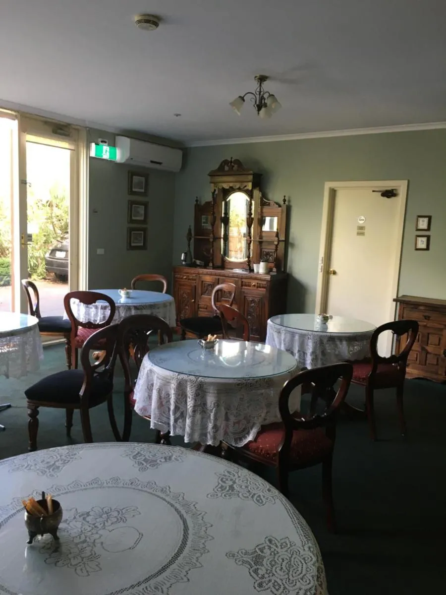Image 5 of Toorak Manor Hotel