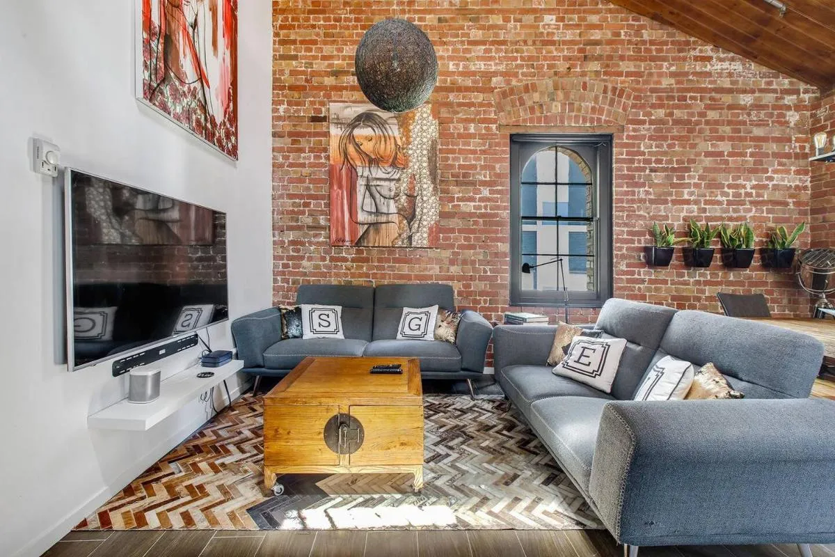 Image 5 of Ultra-chic Top Floor New York Style Loft Apartment