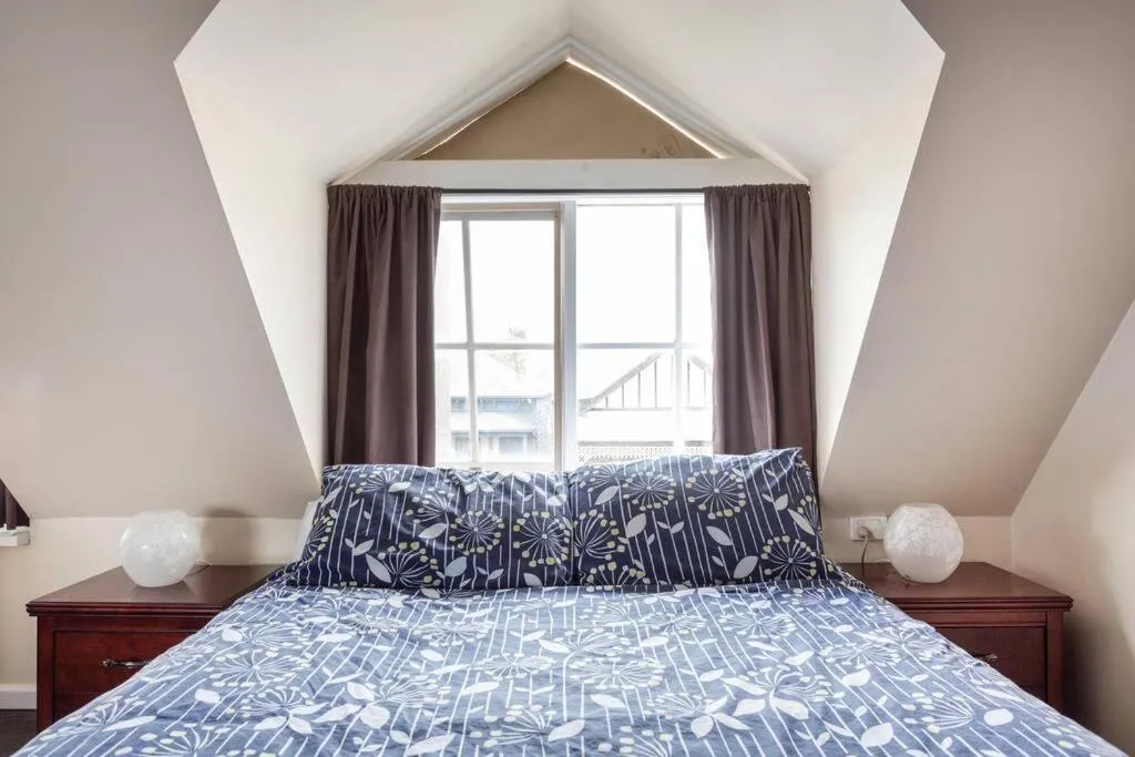 Image 6 of Upstairs Studio Apartment with street access