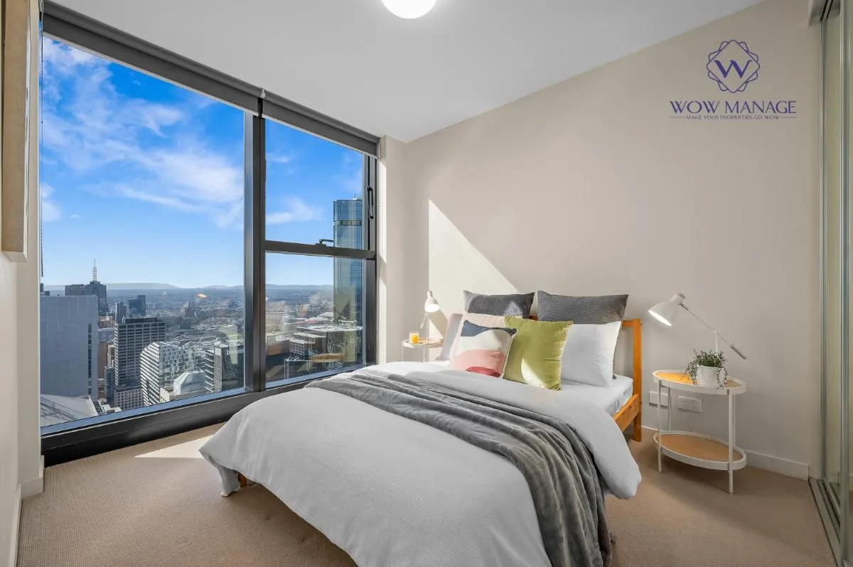 Image 1 of WOW Apartment on Collins 2