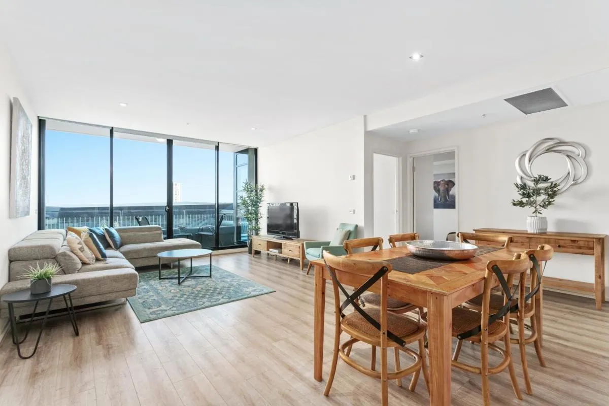 Image 4 of Waterfront Melbourne Apartments