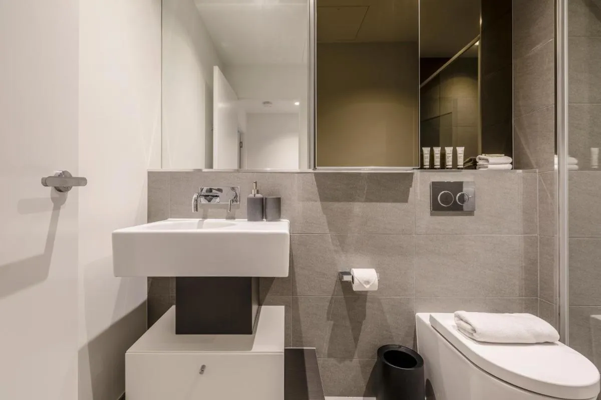 Image 2 of West Side Boutique 1BR Near Shopping Precinct!