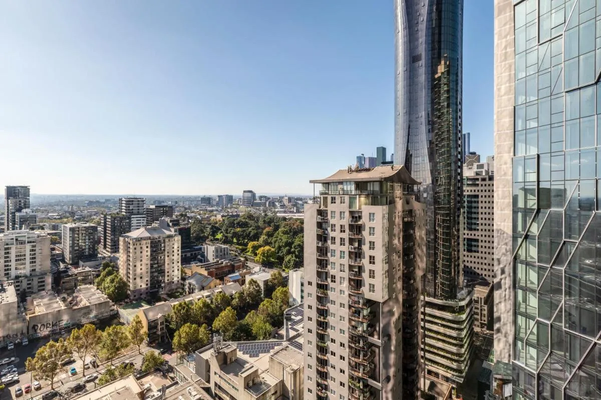 Image 6 of West Side CBD Base Close to DiningArtShopping!