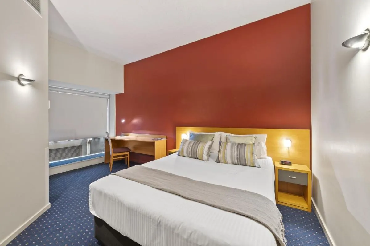 Image 6 of YEHS Hotel Melbourne CBD