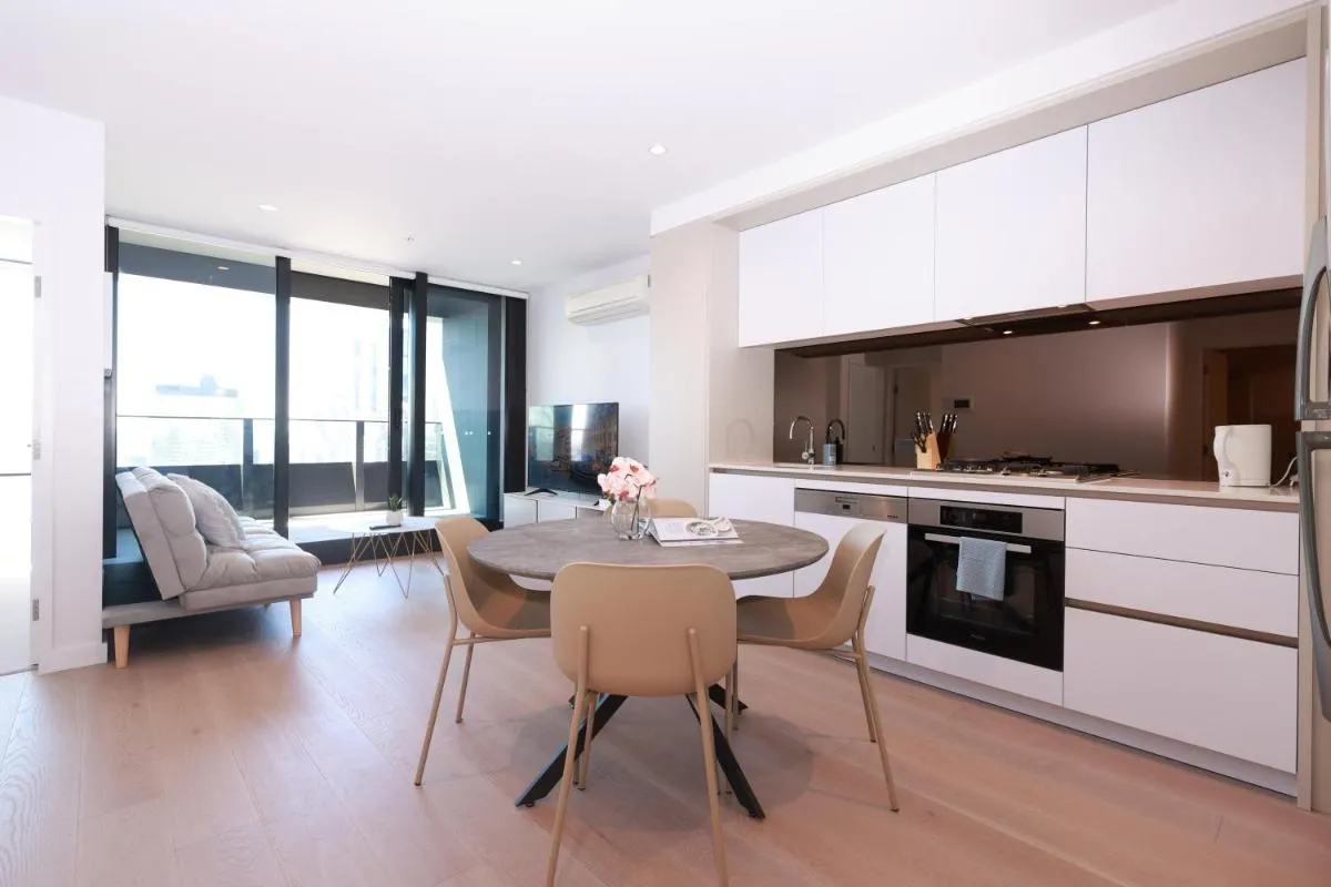 Image 3 of 014D 2 Bedroom Apt w city view near Yarra River with Free Parking