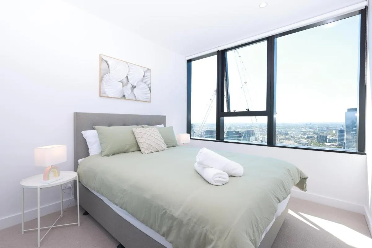 Image 1 of 014D 2 Bedroom Apt w city view near Yarra River with Free Parking